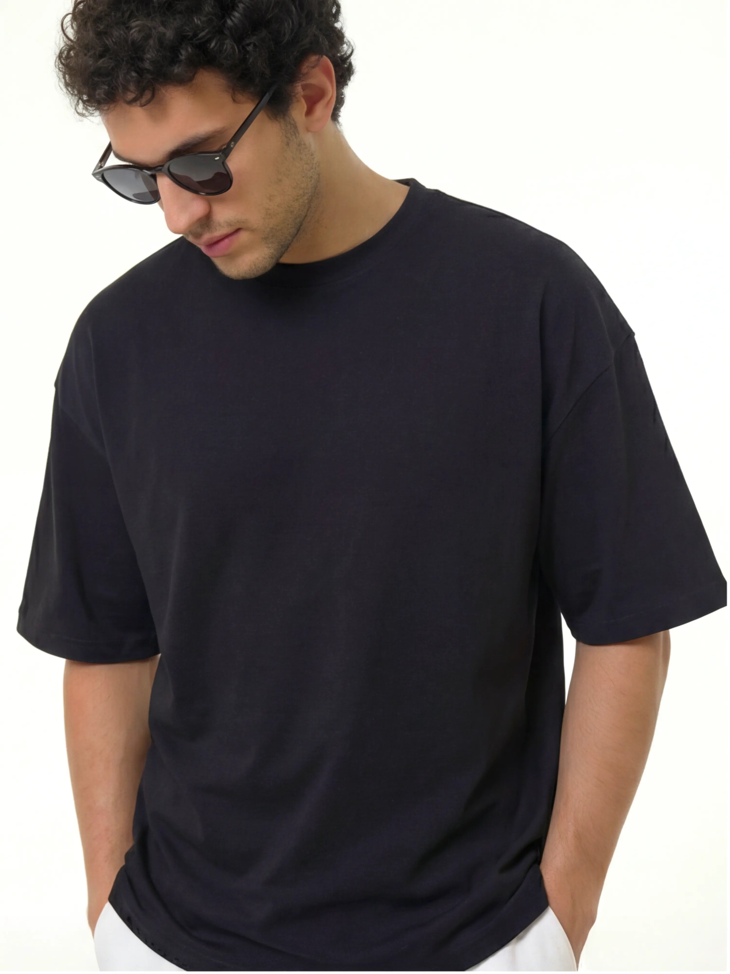 Oversized T-shirt - Black